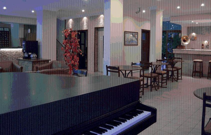 Kleopatra Carina Hotel อลันยา ภายนอก รูปภาพ