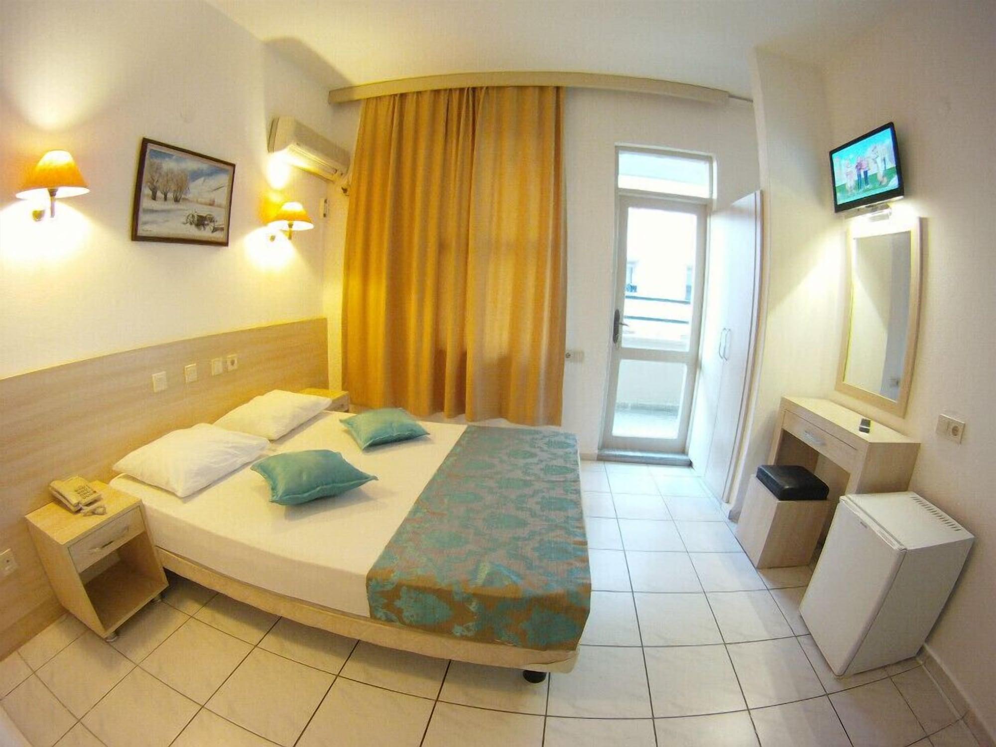 Kleopatra Carina Hotel อลันยา ภายนอก รูปภาพ