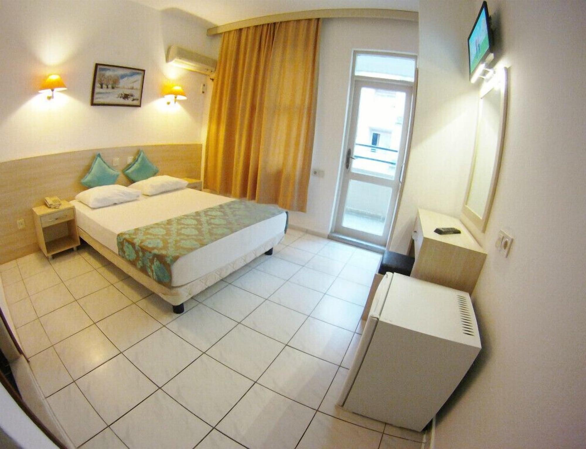 Kleopatra Carina Hotel อลันยา ภายนอก รูปภาพ