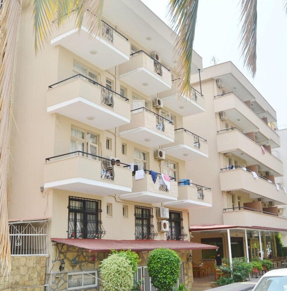 Kleopatra Carina Hotel อลันยา ภายนอก รูปภาพ